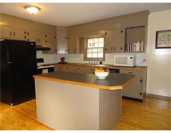 6 Gulf Road Belchertown, MA 01007 - Photo 7 of 19 Gallery Image 7