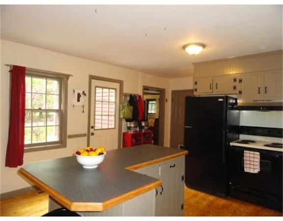 6 Gulf Road Belchertown, MA 01007 - Photo 9 of 19 Gallery Image 9