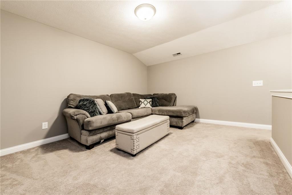 9722 Highpoint Ridge Drive, Unit 102 Fishers, IN 46037 - Photo 26 of 32 Gallery Image 26