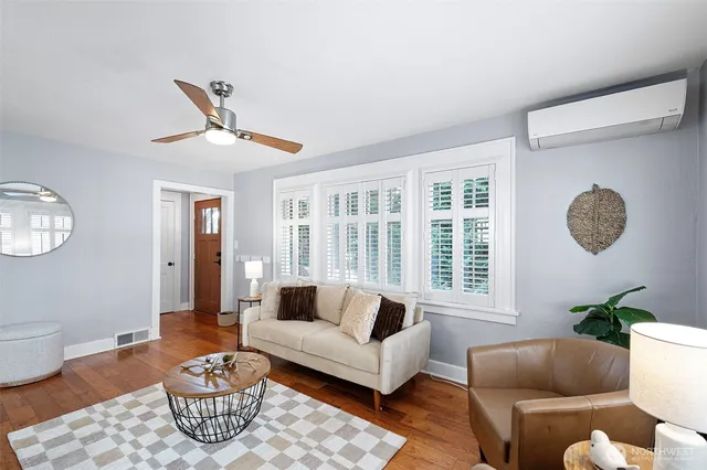 $630,000 | 10728 Stone Avenue North, Seattle, WA 98133