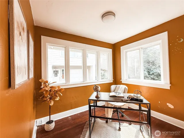 $630,000 | 10728 Stone Avenue North, Seattle, WA 98133