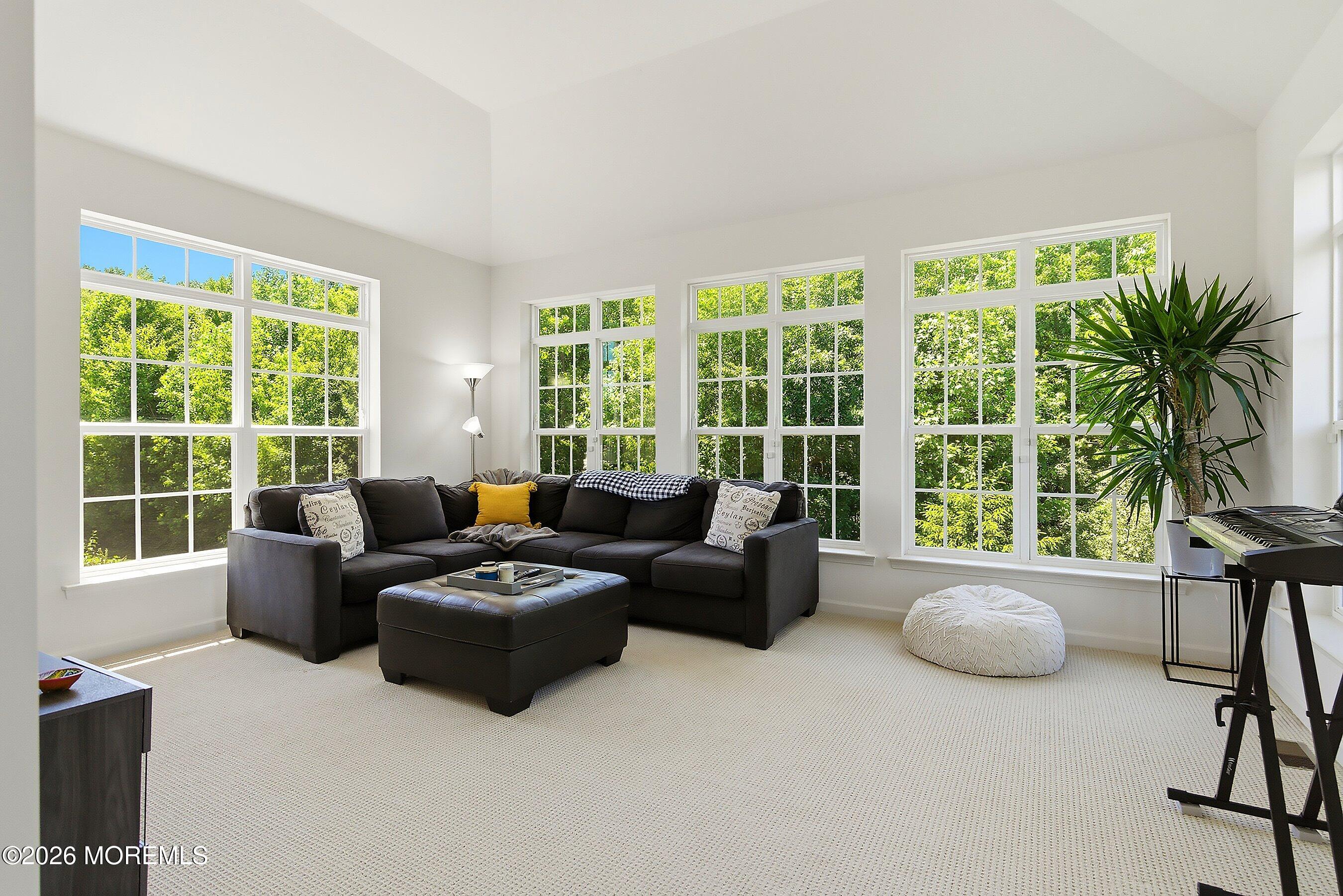 6 Valley Court Cream Ridge, NJ 08514 - Photo 11 of 48 19-Family 1A