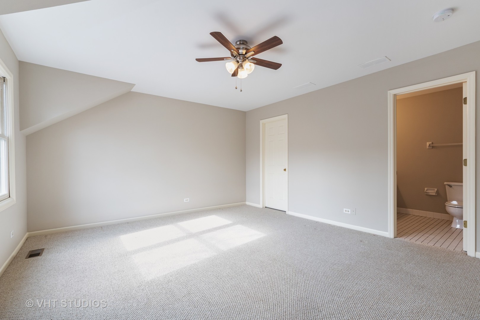 820 Chestnut Street, Unit B Deerfield, IL 60015 - Photo 10 of 17