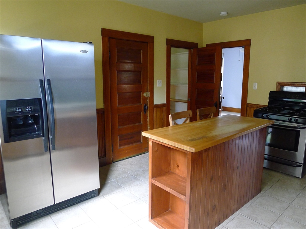 154 Glendale Road, Unit 2 Quincy, MA 02169 - Photo 15 of 21