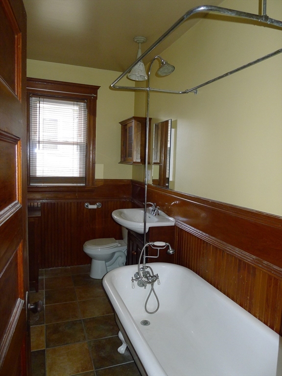 154 Glendale Road, Unit 2 Quincy, MA 02169 - Photo 17 of 21