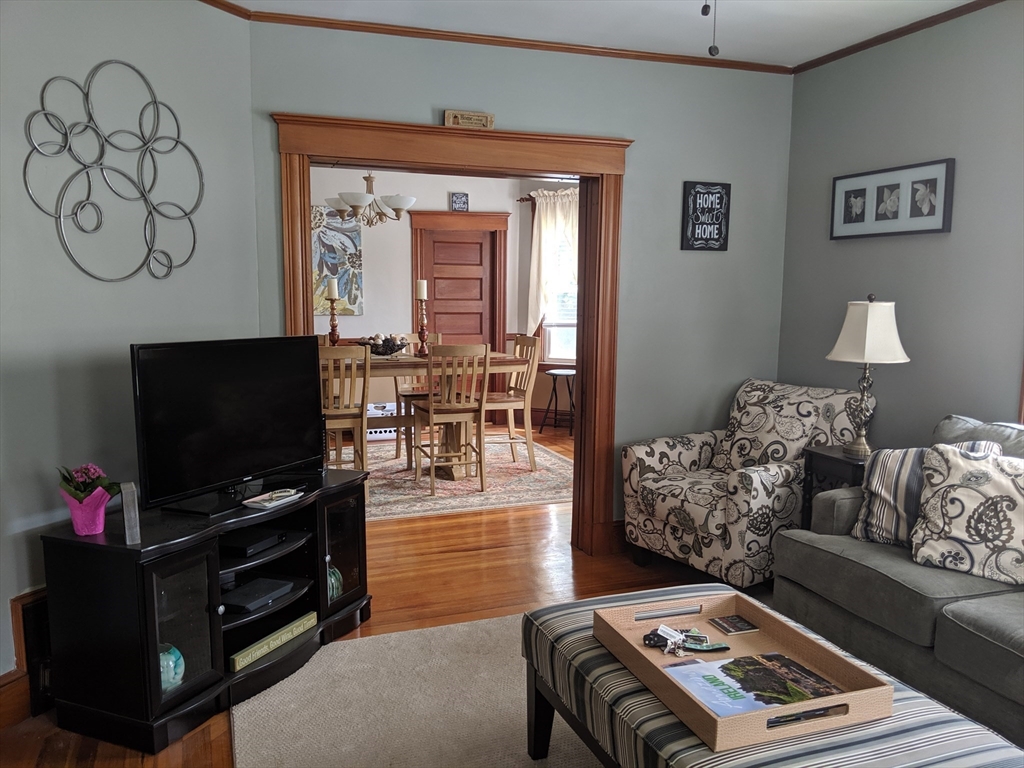 154 Glendale Road, Unit 2 Quincy, MA 02169 - Photo 3 of 21
