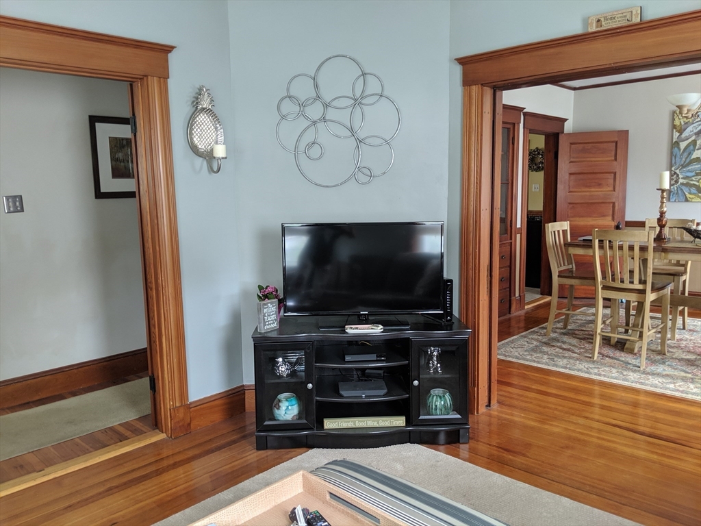 154 Glendale Road, Unit 2 Quincy, MA 02169 - Photo 4 of 21