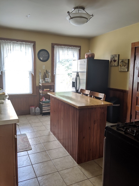 154 Glendale Road, Unit 2 Quincy, MA 02169 - Photo 6 of 21