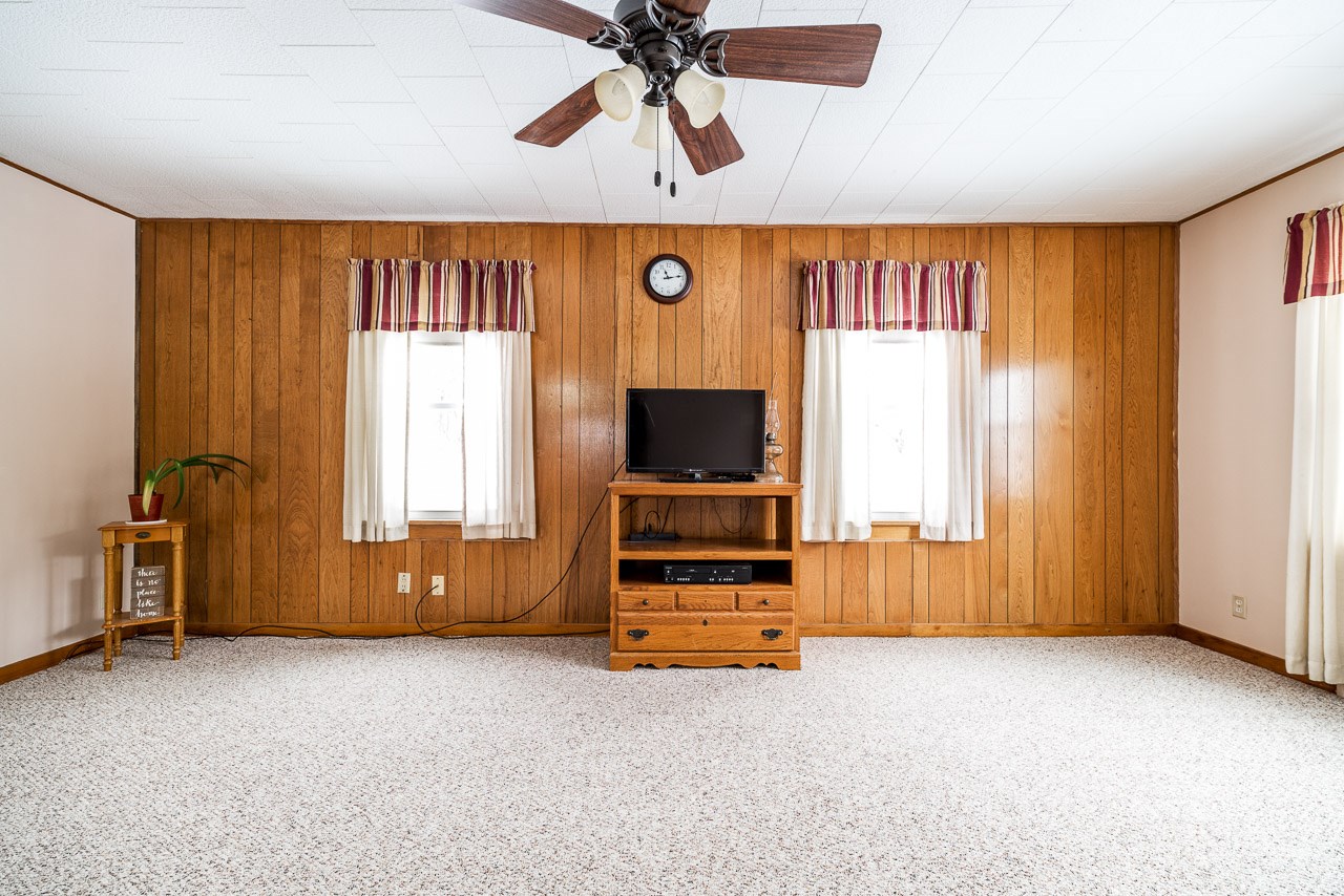 6336 East Tillman Road Fort Wayne, IN 46816 - Photo 7 of 35