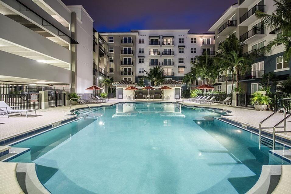 1690 Renaissance Commons Boulevard, Unit 1404 Boynton Beach, FL 33426 - Photo 1 of 21 IMG_4838