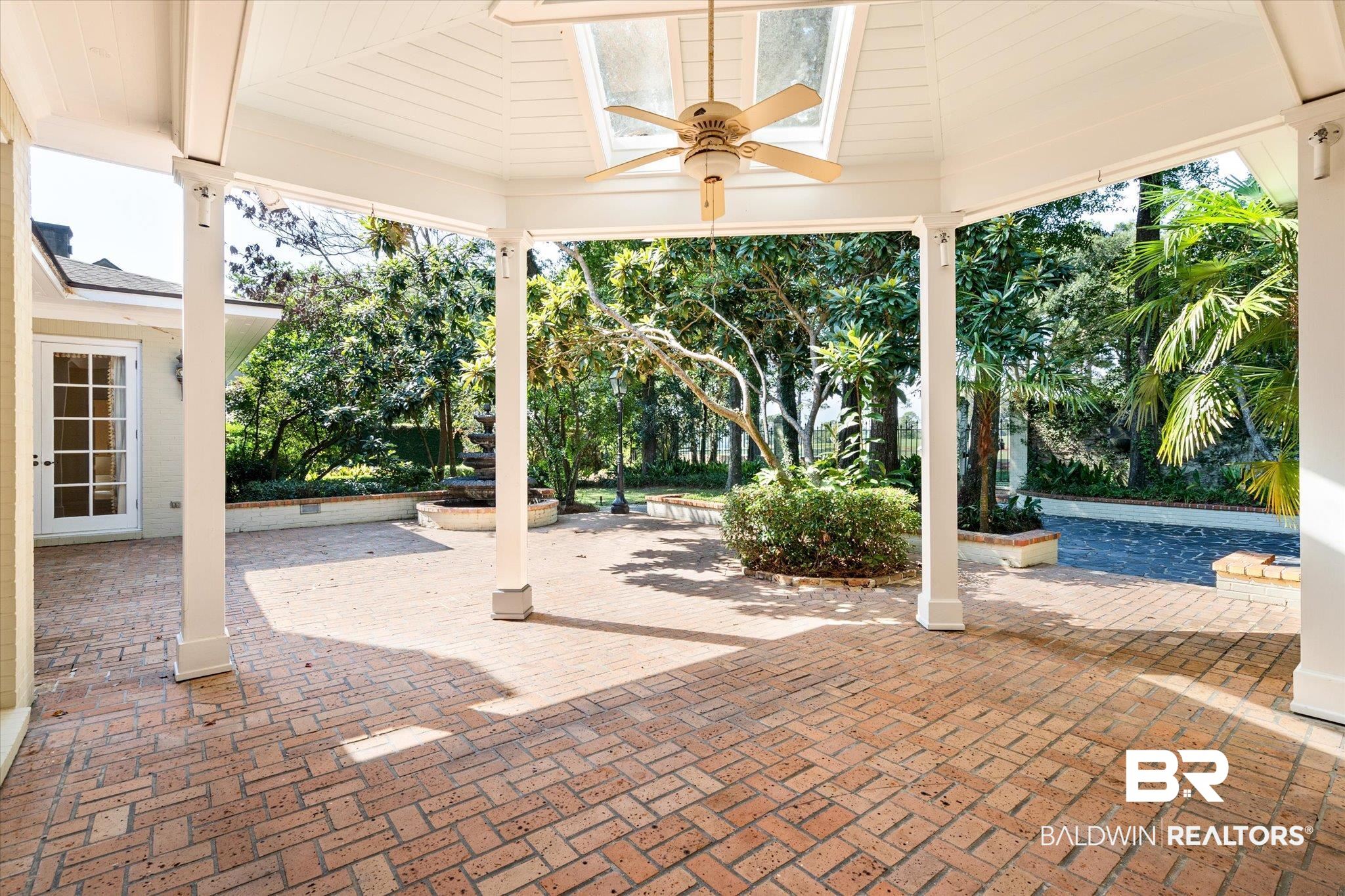 54 Turnin Lane Mobile, AL 36608 - Photo 9 of 35 Covered patio