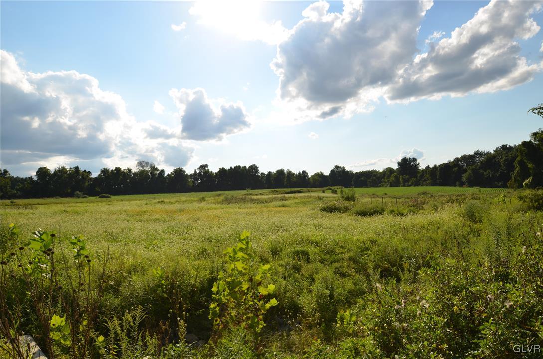 2596 Redington Road Hellertown, PA 18055 - Photo 2 of 4