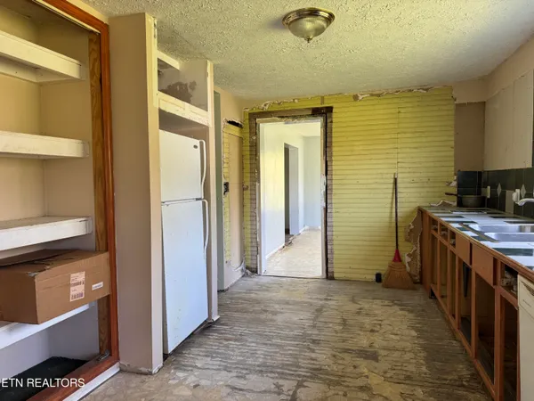 $315,000 | 112 Shiloh Road, Allred, TN 38542