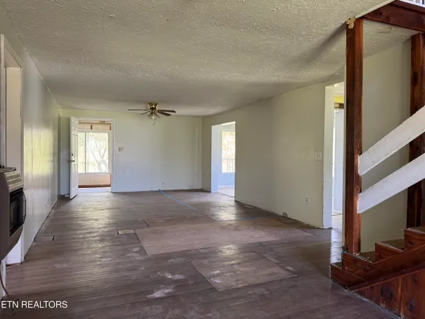 $315,000 | 112 Shiloh Road, Allred, TN 38542