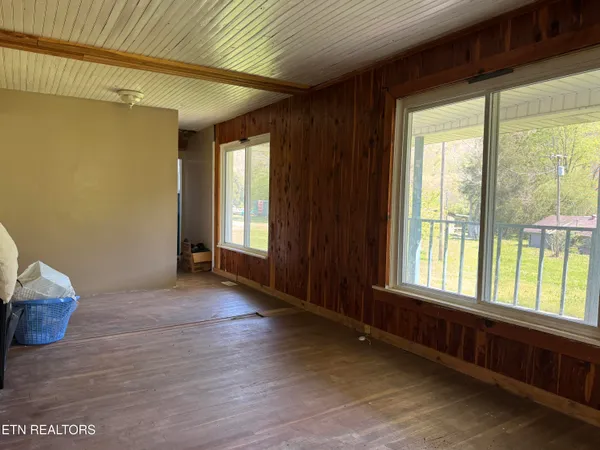 $315,000 | 112 Shiloh Road, Allred, TN 38542