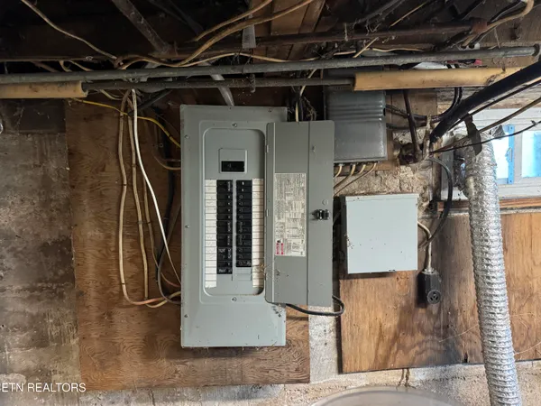 $315,000 | 112 Shiloh Road, Allred, TN 38542