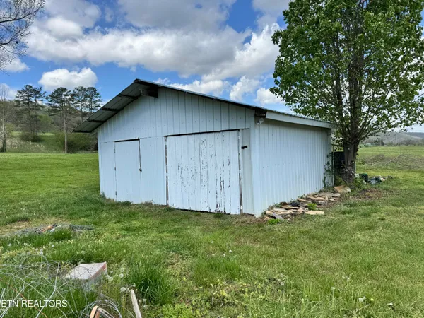 $315,000 | 112 Shiloh Road, Allred, TN 38542