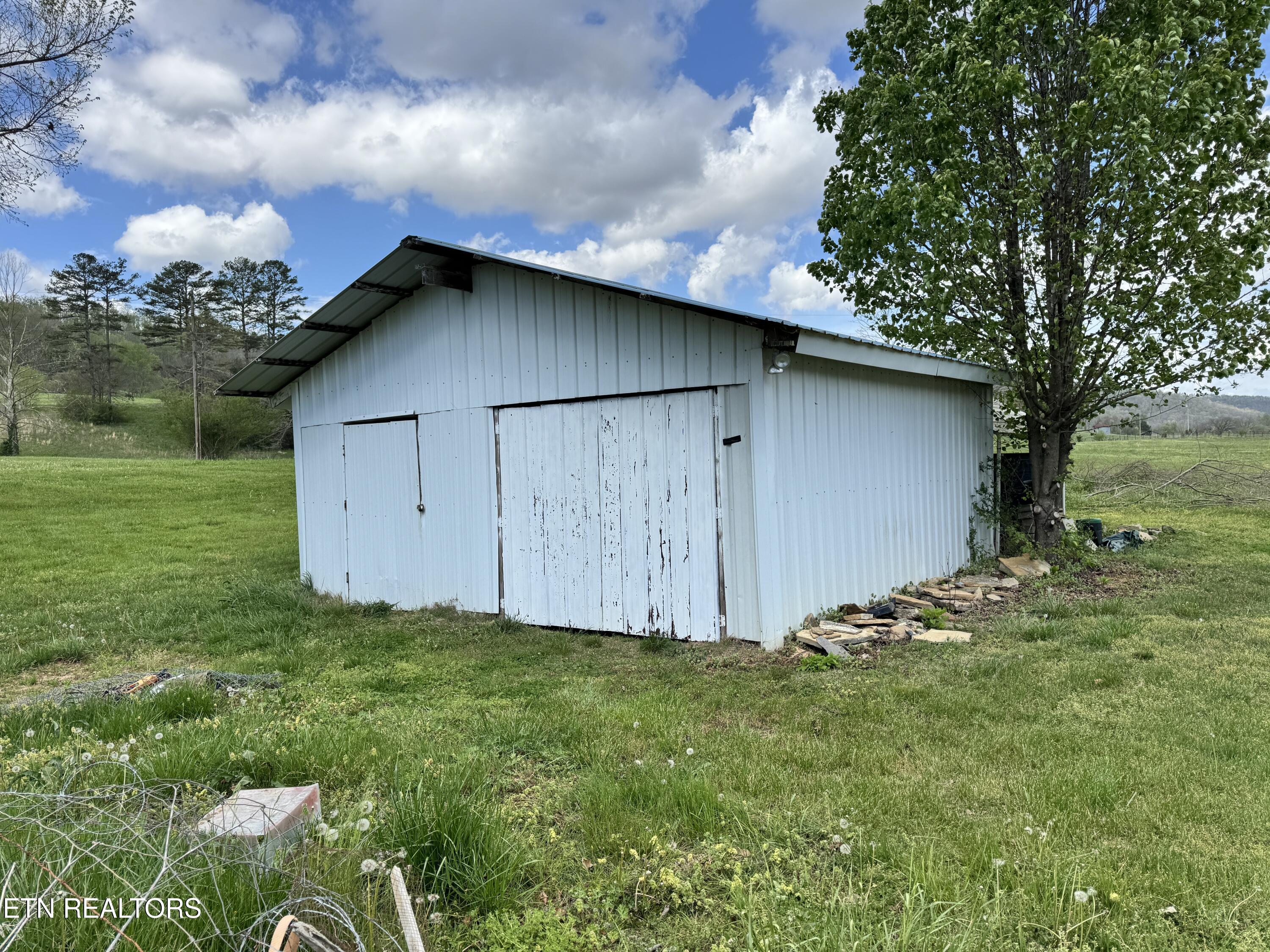 112 Shiloh Road Allred, TN 38542 - Photo 7 of 60 IMG_6699