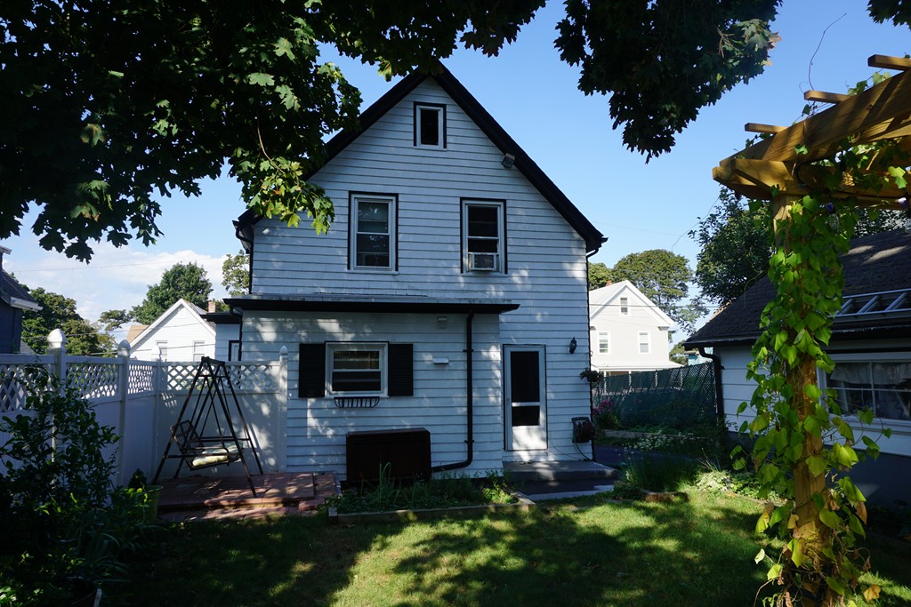 38 Rockingham Street Lynn, MA 01902 - Photo 3 of 24 Gallery Image 3
