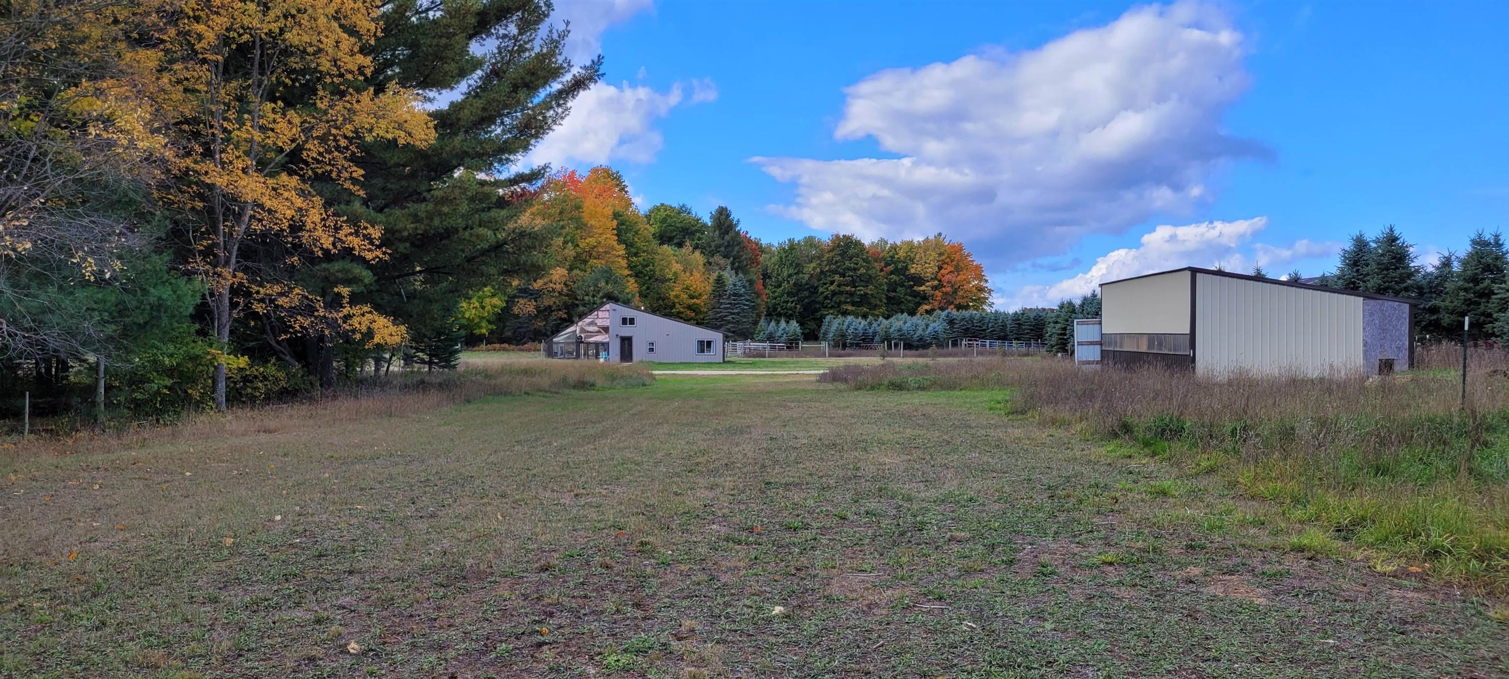 1703 Golden Road Southeast Kalkaska, MI 49646 - Photo 19 of 57 1906092-18.JPG