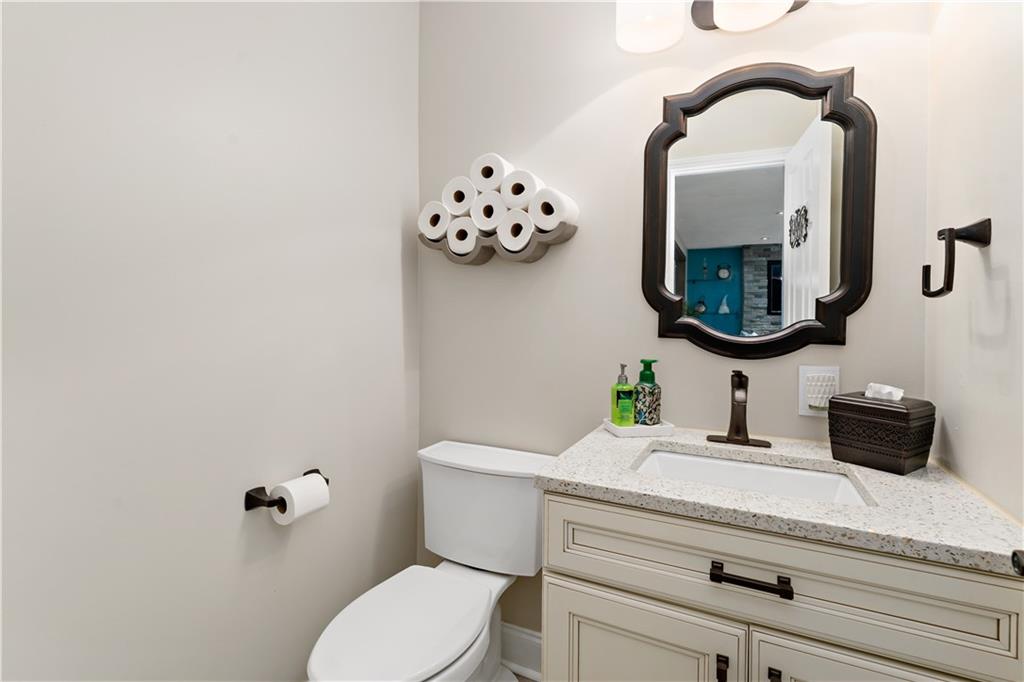 110 Ruth Way McDonald, PA 15057 - Photo 12 of 41 Gallery Image 12