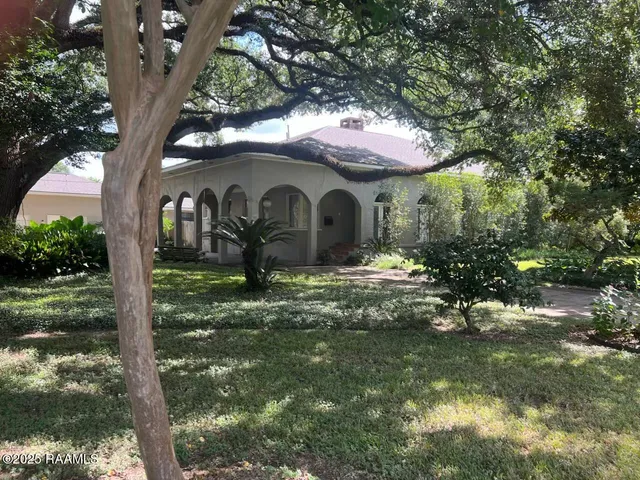 $2,950 | 301 N Mall, Lafayette, LA 70503
