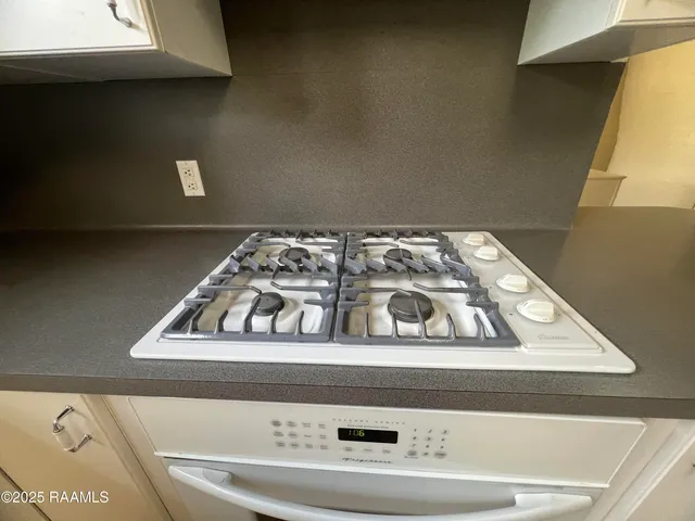 $2,950 | 301 N Mall, Lafayette, LA 70503