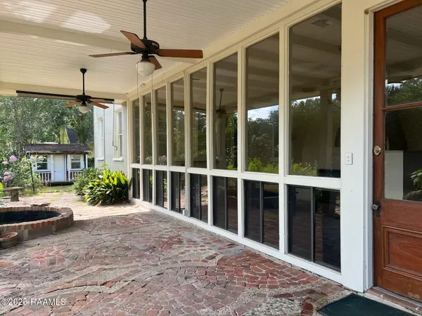 $2,950 | 301 N Mall, Lafayette, LA 70503