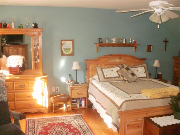 49 Dickinson Street Fall River, MA 02721 - Photo 1 of 12 Gallery Image 1