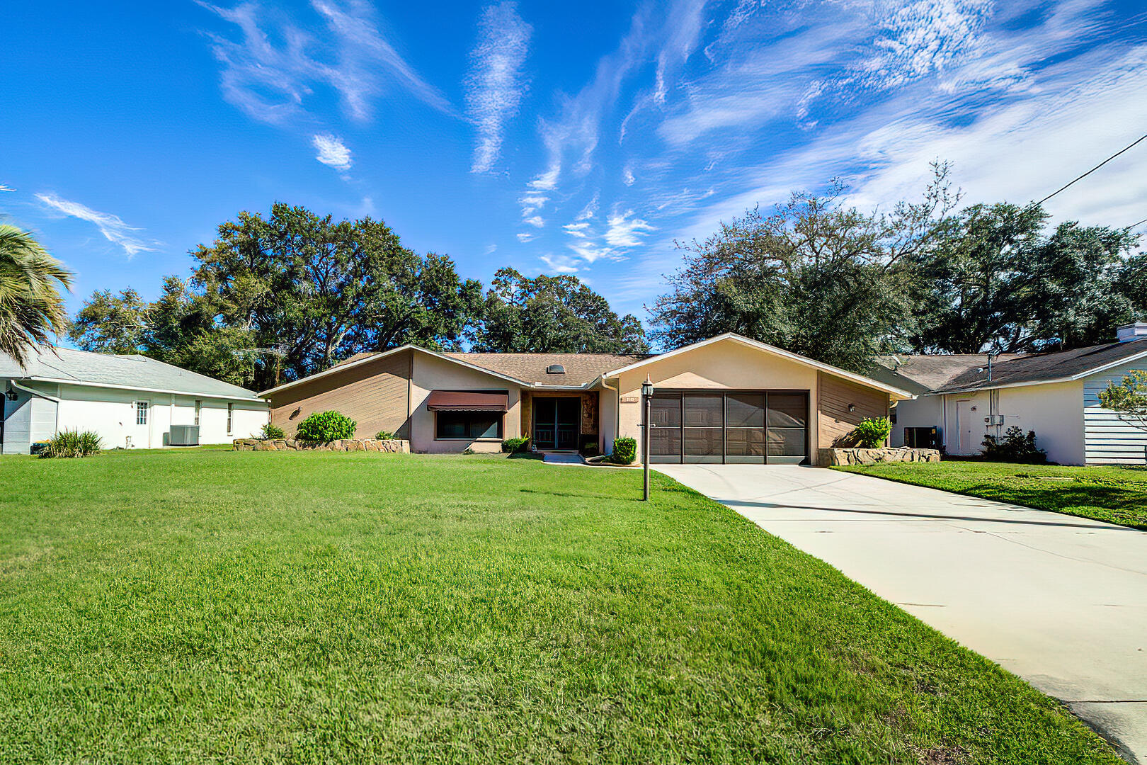2142 Laredo Avenue Spring Hill, FL 34608 - Photo 3 of 26 2142 Laredo Ave (26 of 26)