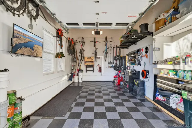 a view of a entryway with storage