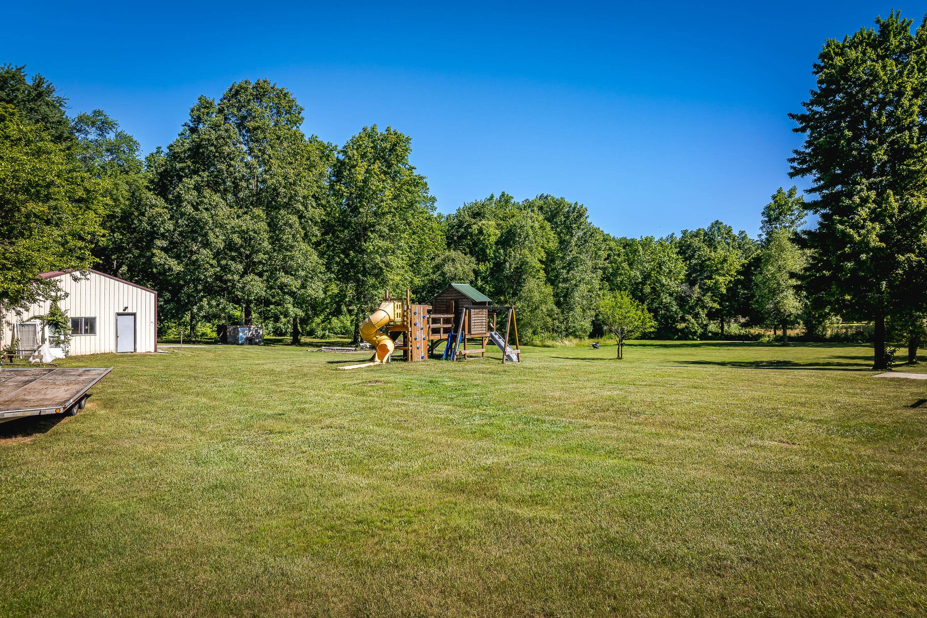 489 East Furness Road Michigan City, IN 46360 - Photo 33 of 42 3000x2000