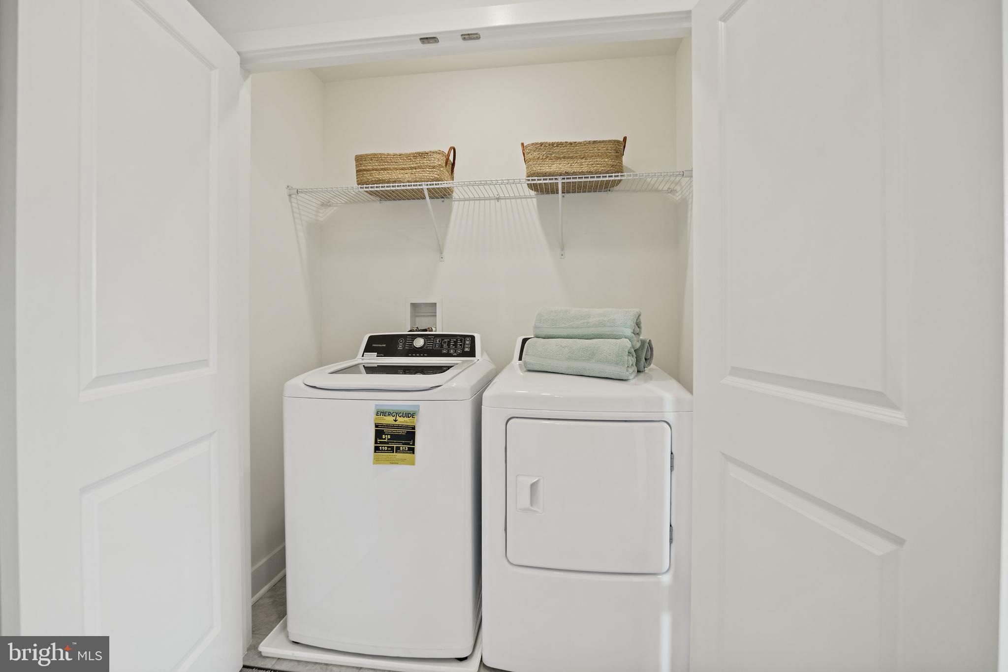 23600 Crosswinds Way California, MD 20619 - Photo 31 of 55 a utility room with dryer and washer