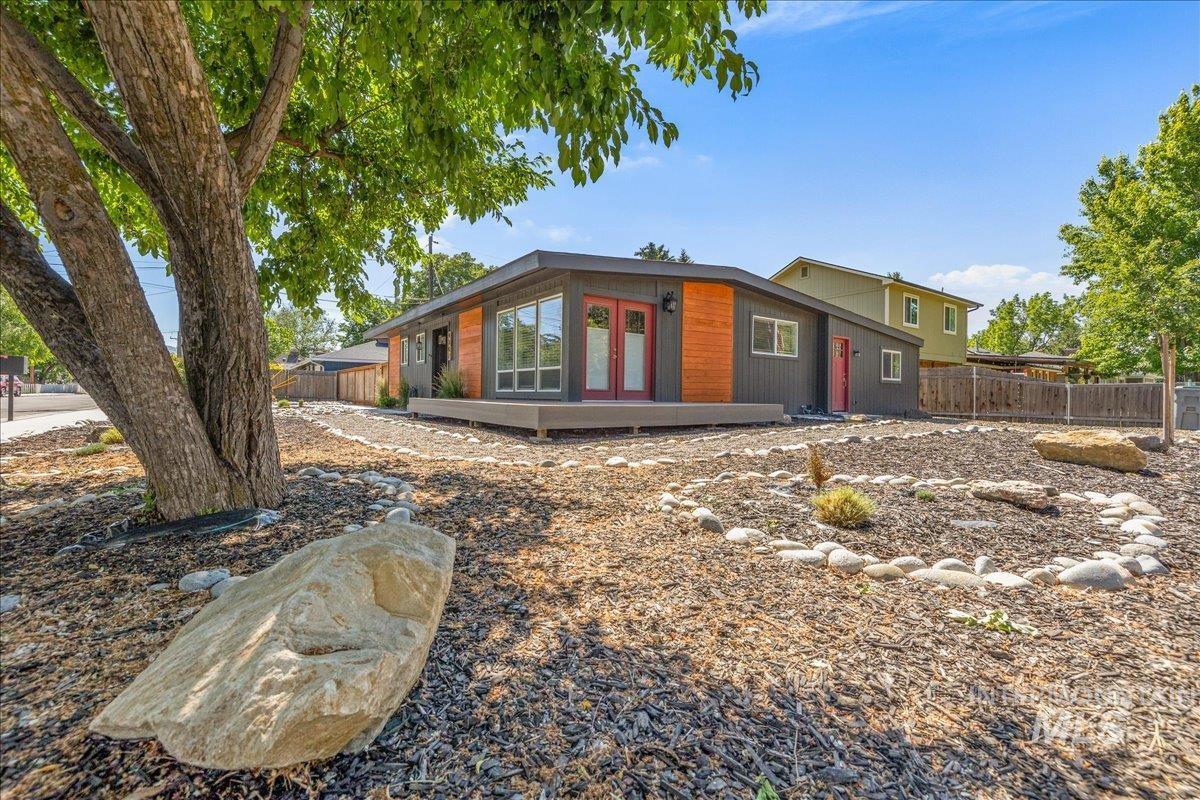 4301 West Camas Street Boise, ID 83705 - Photo 7 of 47