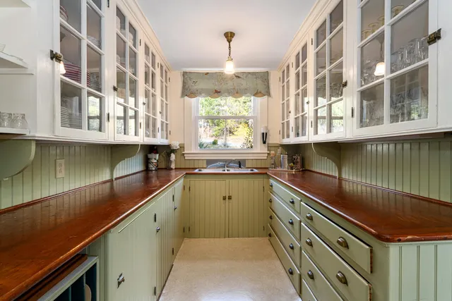 $6,200,000 | 87 Peabody Drive, Mount Desert, ME 04662