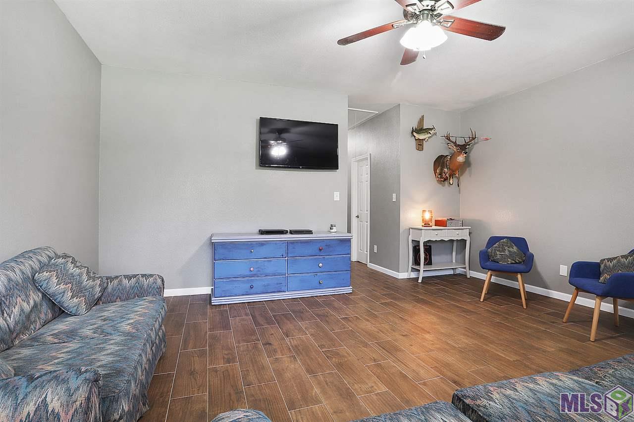 22834 Joe May Road Denham Springs, LA 70726 - Photo 5 of 9 Gallery Image 5