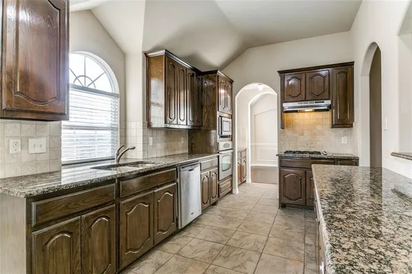 $2,250 | 11408 Kenny Drive, Fort Worth, TX 76244