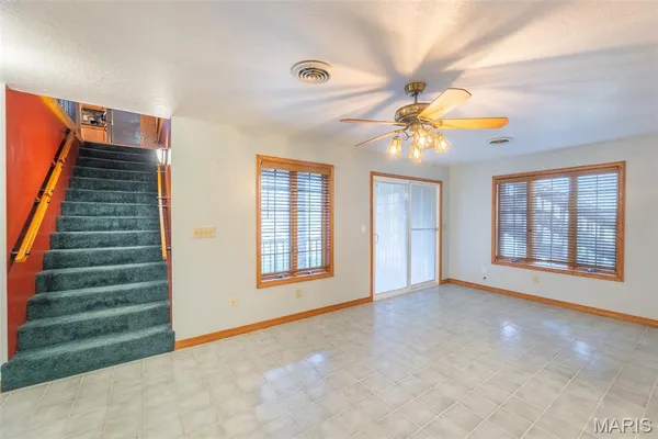 $449,900 | 696 Radcliff Lane, Poplar Bluff, MO 63901