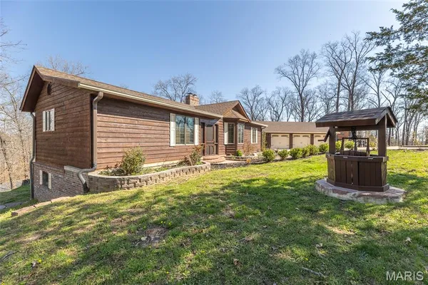 $449,900 | 696 Radcliff Lane, Poplar Bluff, MO 63901