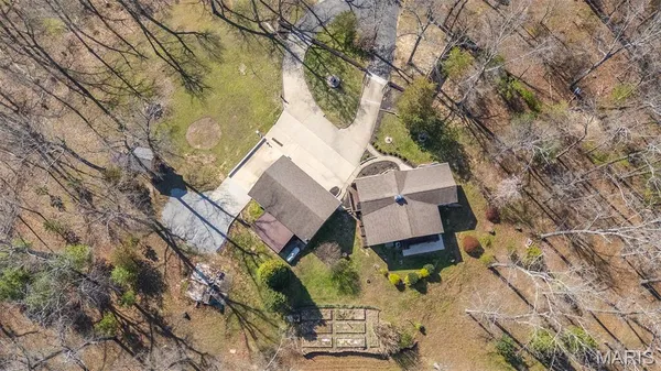 $449,900 | 696 Radcliff Lane, Poplar Bluff, MO 63901