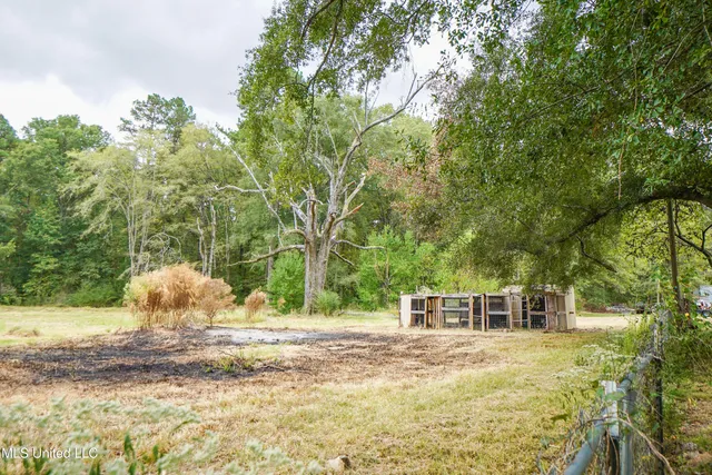 $267,500 | 2723 Davis Road, Byram, MS 39170