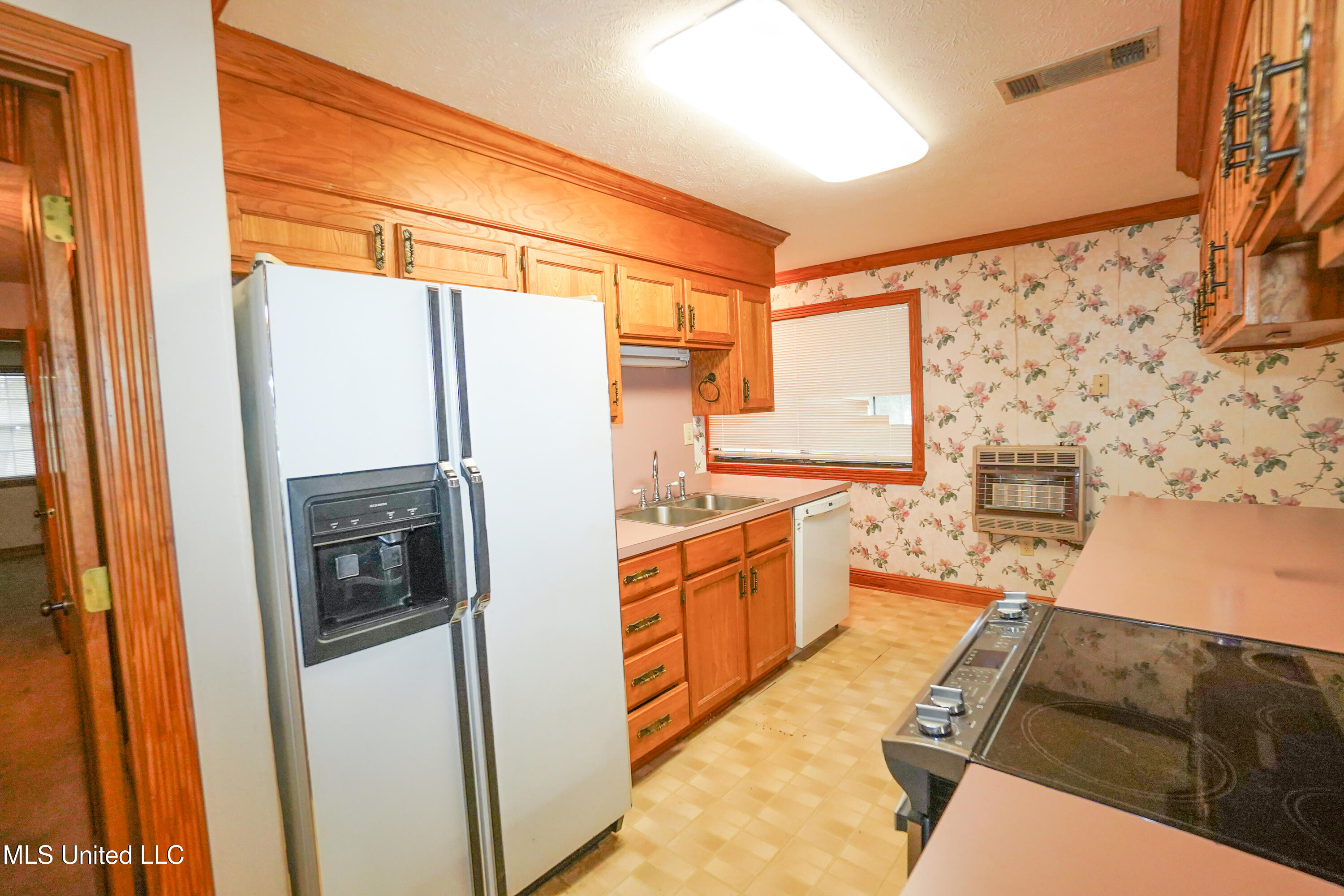 2723 Davis Road Byram, MS 39170 - Photo 4 of 19 DSC01359