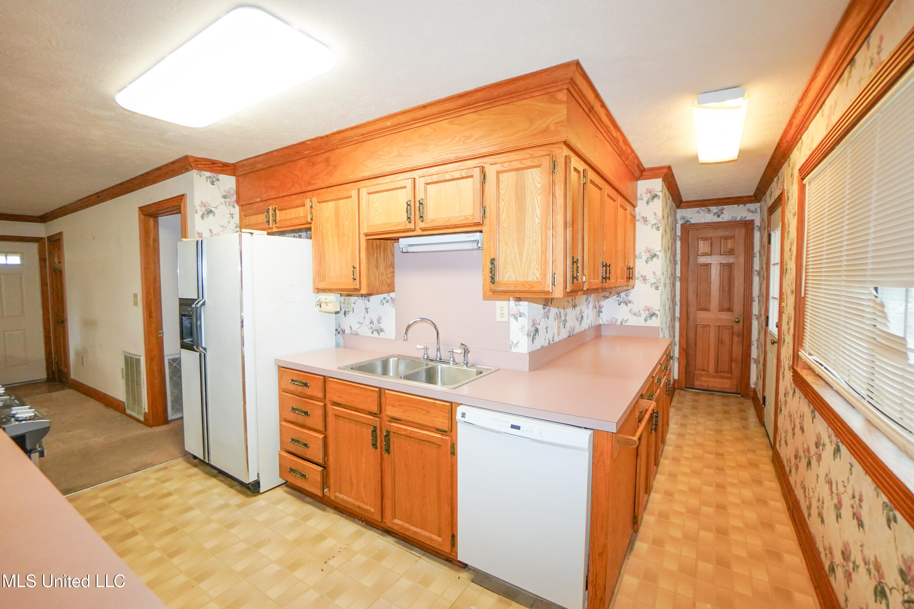 2723 Davis Road Byram, MS 39170 - Photo 5 of 19 DSC01358