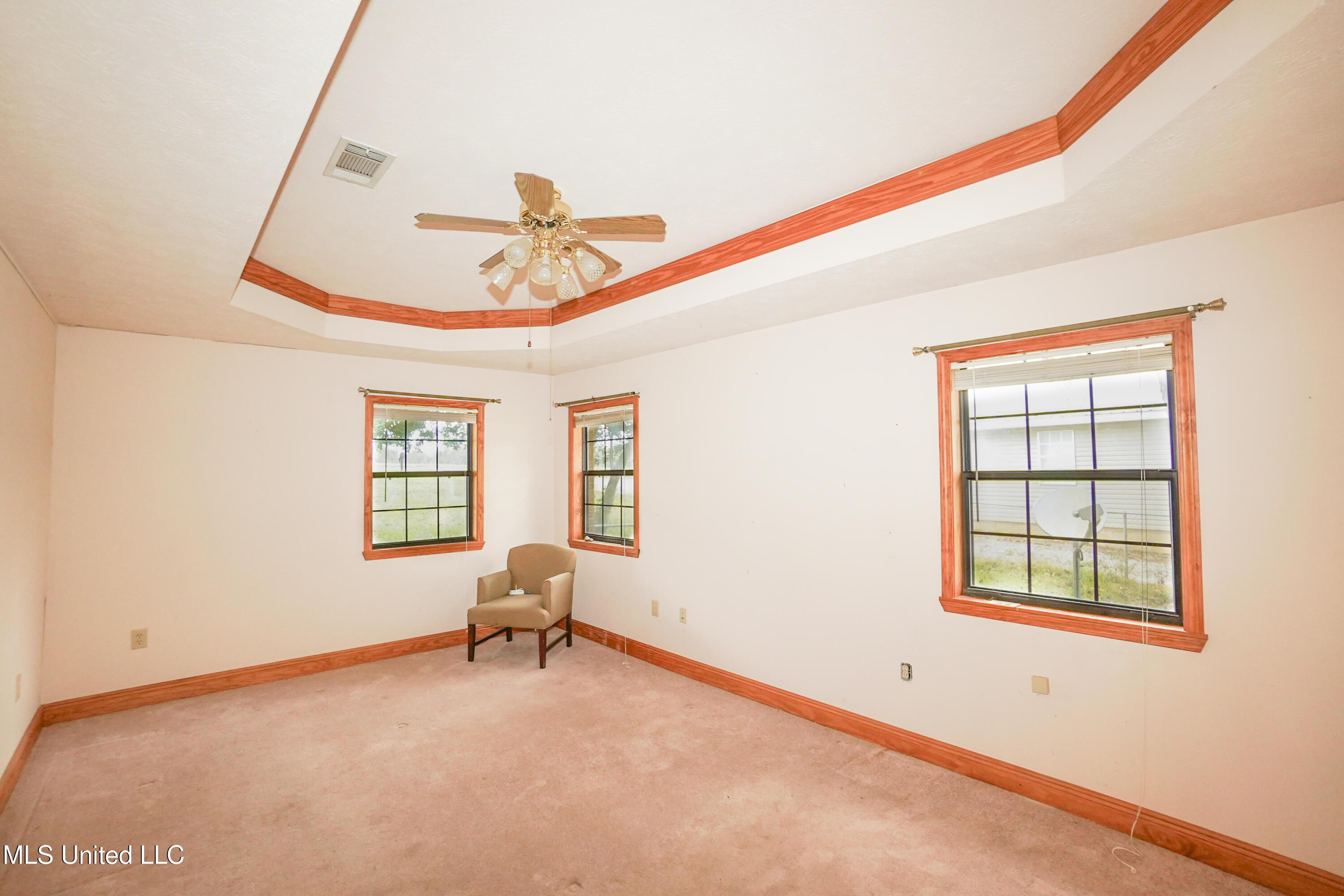 2723 Davis Road Byram, MS 39170 - Photo 9 of 19 DSC01364