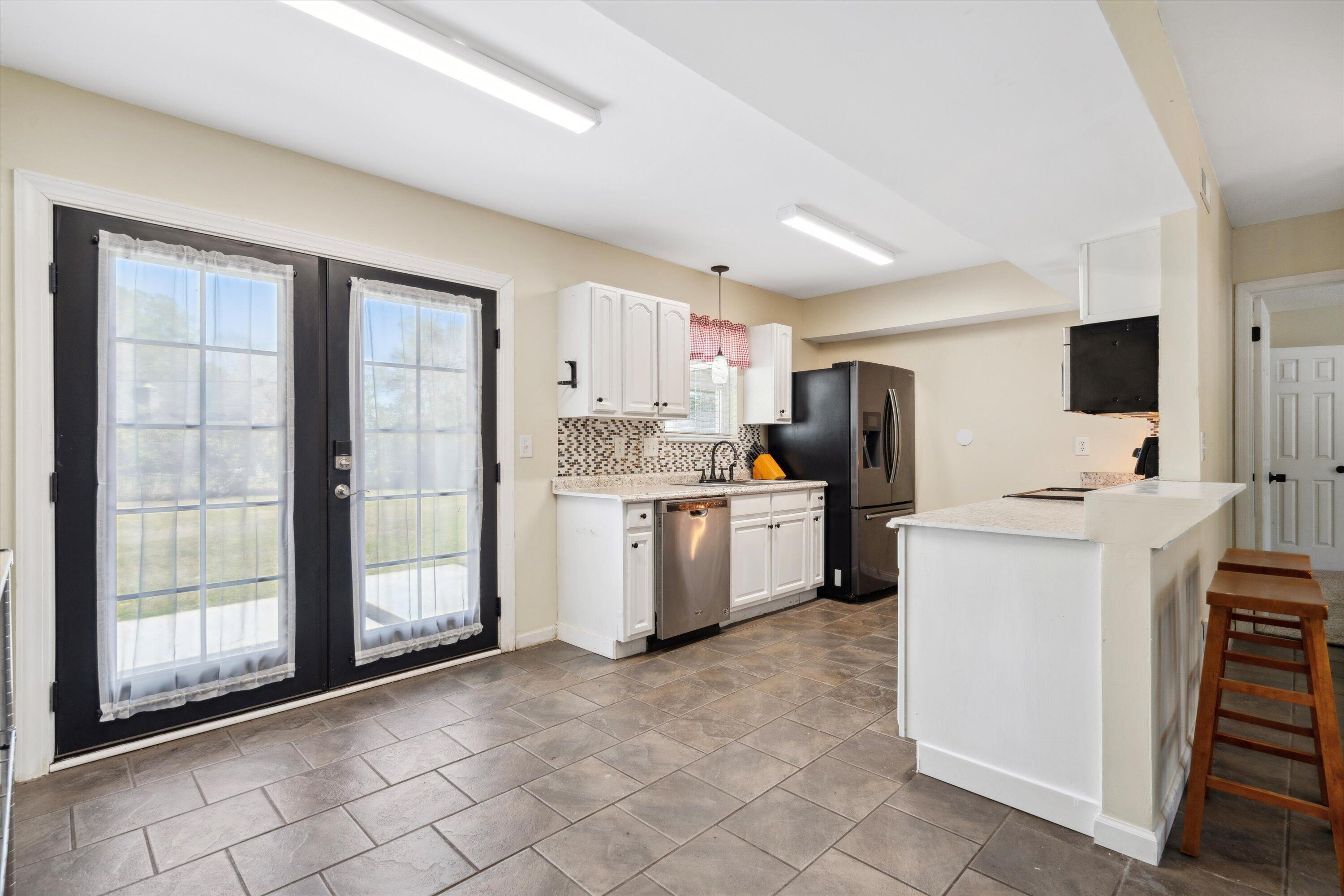 Kitchen 1