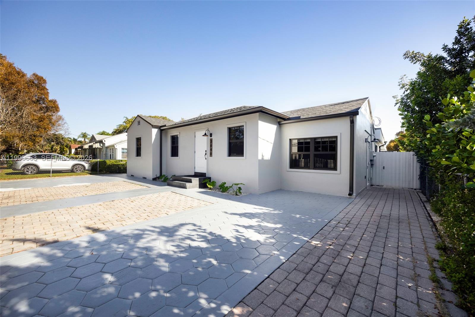 3640 Southwest 13th Street Miami, FL 33145 - Photo 8 of 65