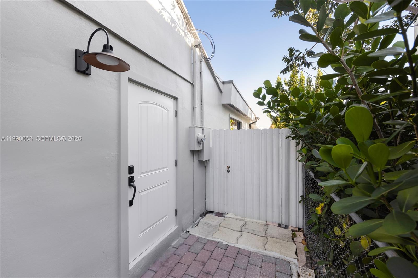 3640 Southwest 13th Street Miami, FL 33145 - Photo 10 of 65