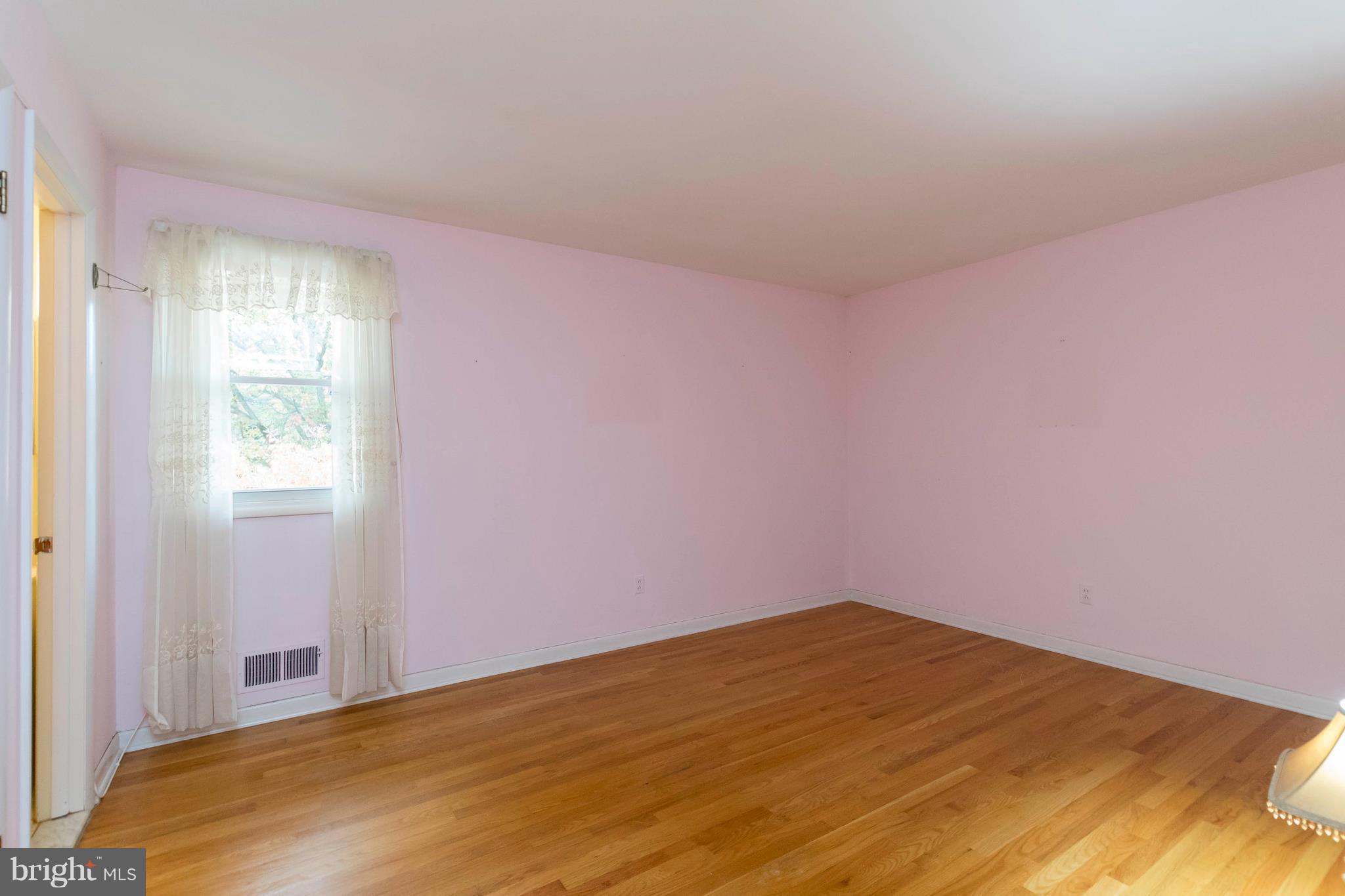 6804 Queens Ferry Road Baltimore, MD 21239 - Photo 21 of 30 Bedroom (Master)