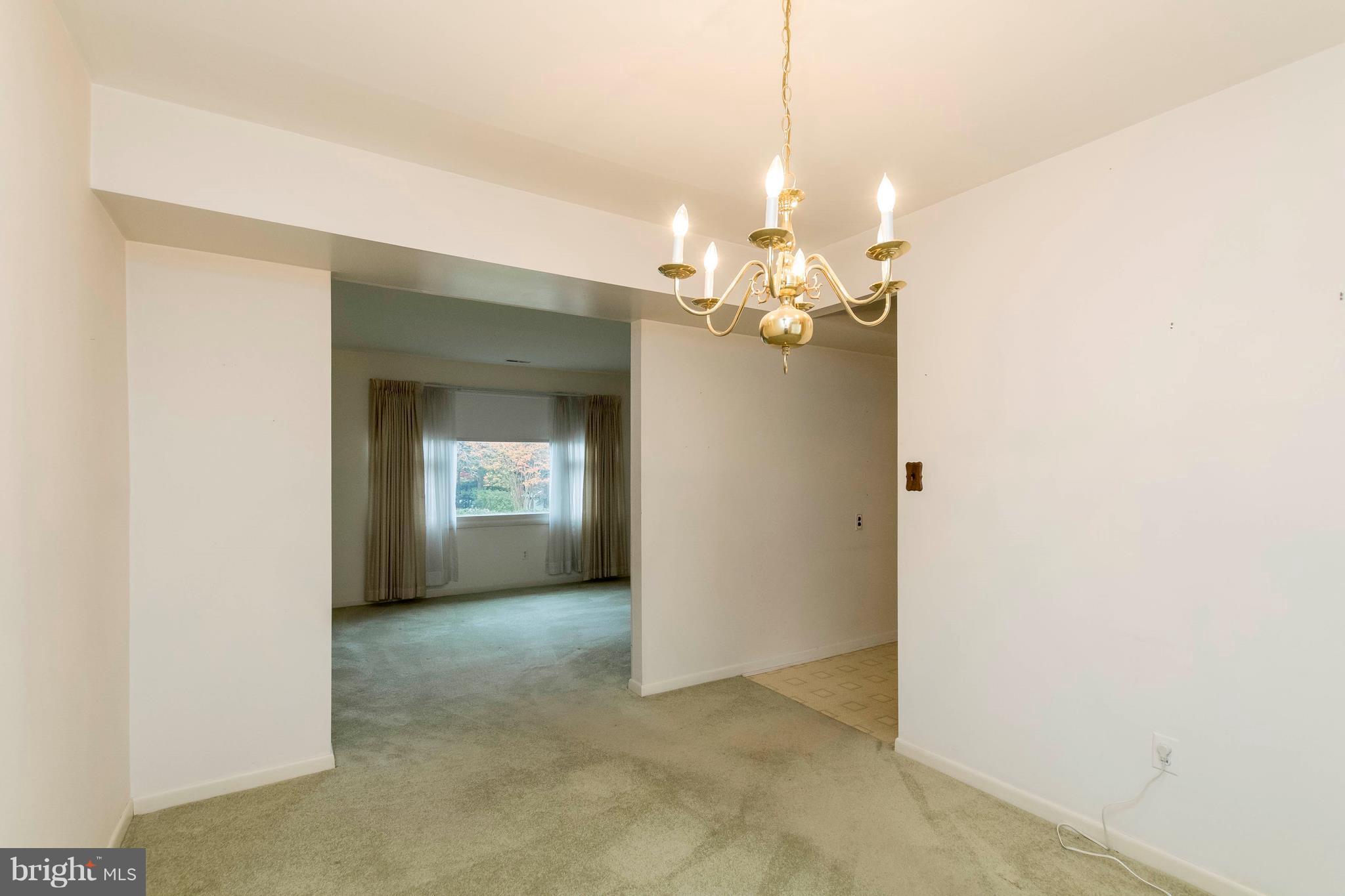 6804 Queens Ferry Road Baltimore, MD 21239 - Photo 8 of 30 Dining Room