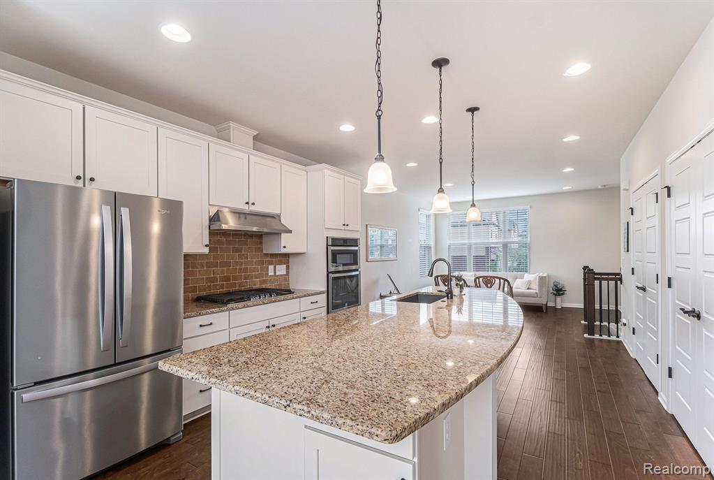 2806 Hartwick Drive Rochester, MI 48307 - Photo 14 of 35